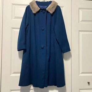 Vintage Jetique 1960s sapphire blue wool coat with fur collar
